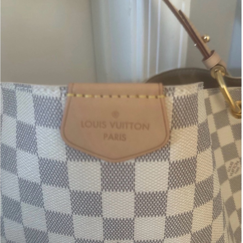 Louis Vuitton Graceful MM Shoulder Bag - Picture 3 of 9
